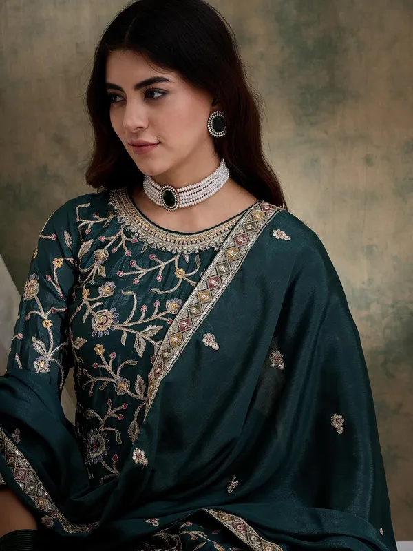 Resplendent_Green_Embroidered_Chinon_Kurta_Palazzo_Set_With_Dupatta