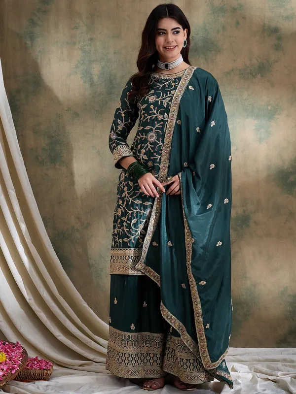 Resplendent_Green_Embroidered_Chinon_Kurta_Palazzo_Set_With_Dupatta