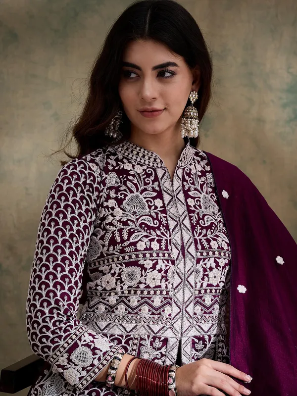 Magnificent_Embroidered_Vichitra_Silk_Anarkali_Lehenga_Set_With_Dupatta