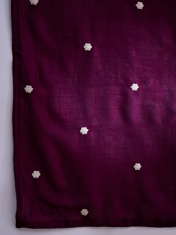 Magnificent_Embroidered_Vichitra_Silk_Anarkali_Lehenga_Set_With_Dupatta