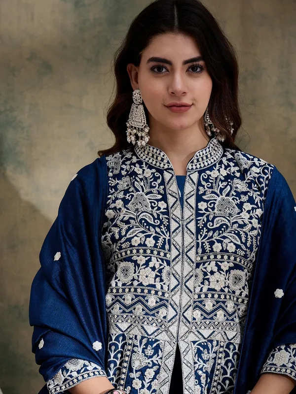 Magnificent_Embroidered_Vichitra_Silk_Anarkali_Lehenga_Set_With_Dupatta