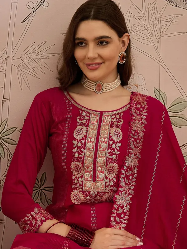 Dark_Pink_Vichitra_Silk_Kurta_Palazzo_Set_With_Embroidered_Dupatta