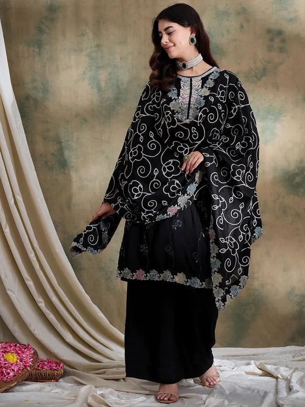 Spellbinding_Black_Embroidered_Vichitra_Silk_Kurta_Palazzo_Set_With_Dupatta