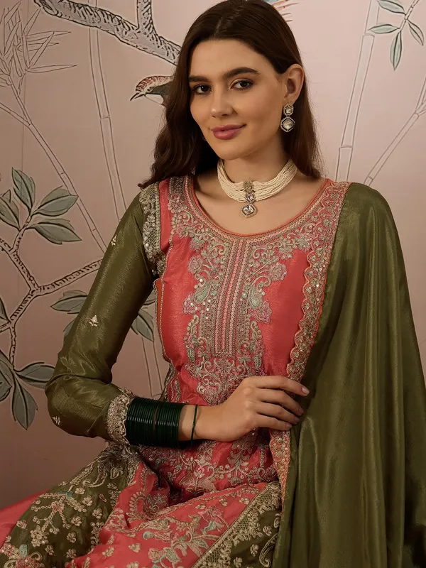 Splendid_Peach_Embroidered_Chinon_Kurta_Palazzo_Set_With_Dupatta