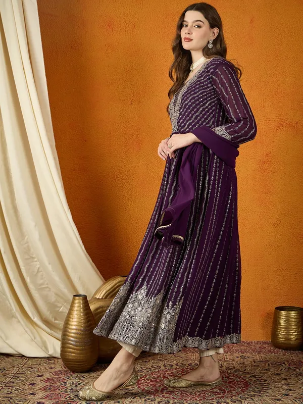 Ravishing_Purple_Embroidered_Faux_Georgette_Anarkali_Gown_With_Dupatta