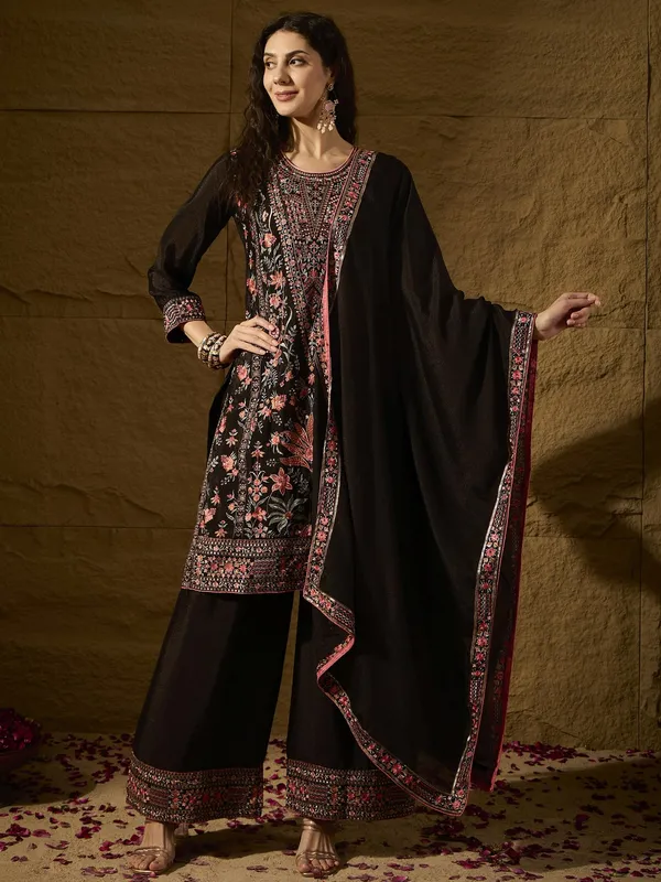 Black_Chinon_Kurta_Palazzo_Set_With_Lace_Dupatta