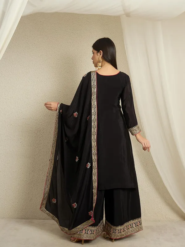 Captivating_Black_Floral_Embroidered_Chinon_Kurta_Palazzo_Set_With_Dupatta