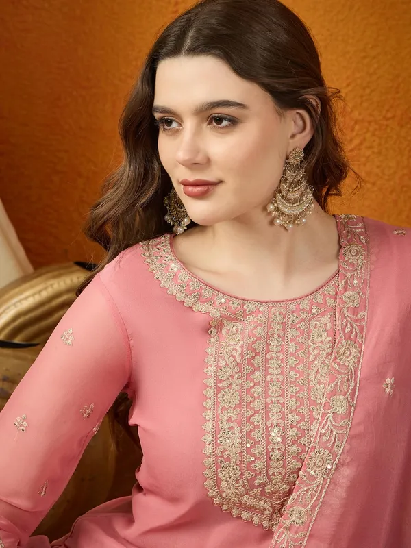 Luminous_Embroidered_Georgette_Straight_Kurta_Palazzo_Set_With_Dupatta