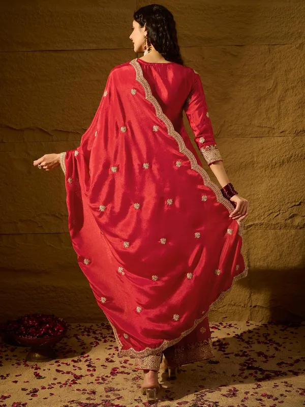 Radiant_Red_Chinon_Embroidered_Kurta_Palazzo_Set