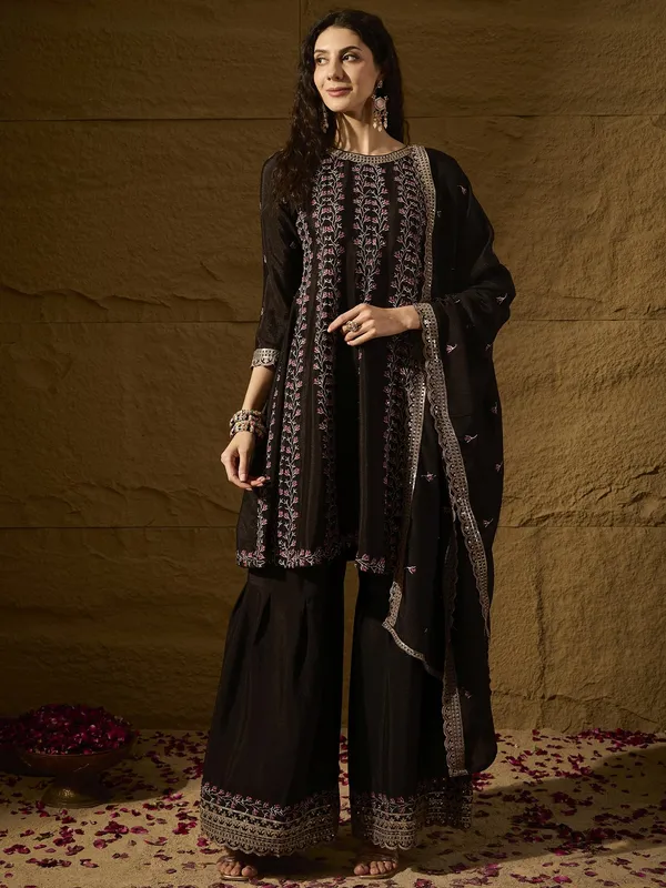 Black_Embroidered_A-Line_Kurti_Palazzo_|_Round_Neck_|_Above_Knee