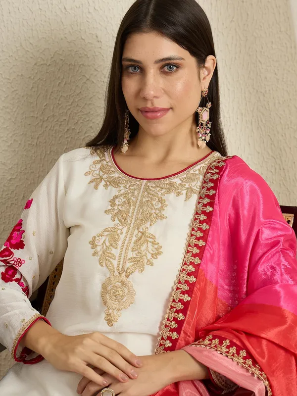Pristine_Off_White_Embroidered_Chinon_Straight_Kurta_Palazzo_Set_With_Dupatta