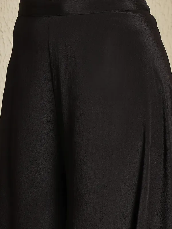 Black_Chinon_Embroidered_Kurta_Palazzo_Set_With_Dupatta