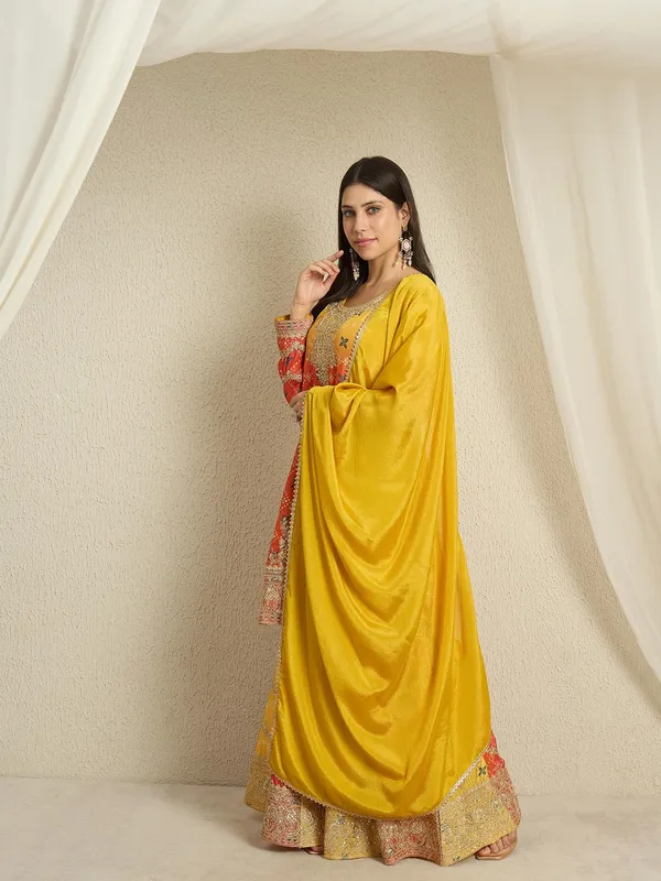 Ombre_Chinon_Embroidered_Kurta_Palazzo_Set