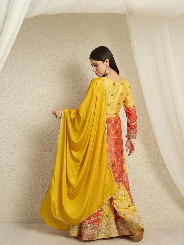 Ombre_Chinon_Embroidered_Kurta_Palazzo_Set
