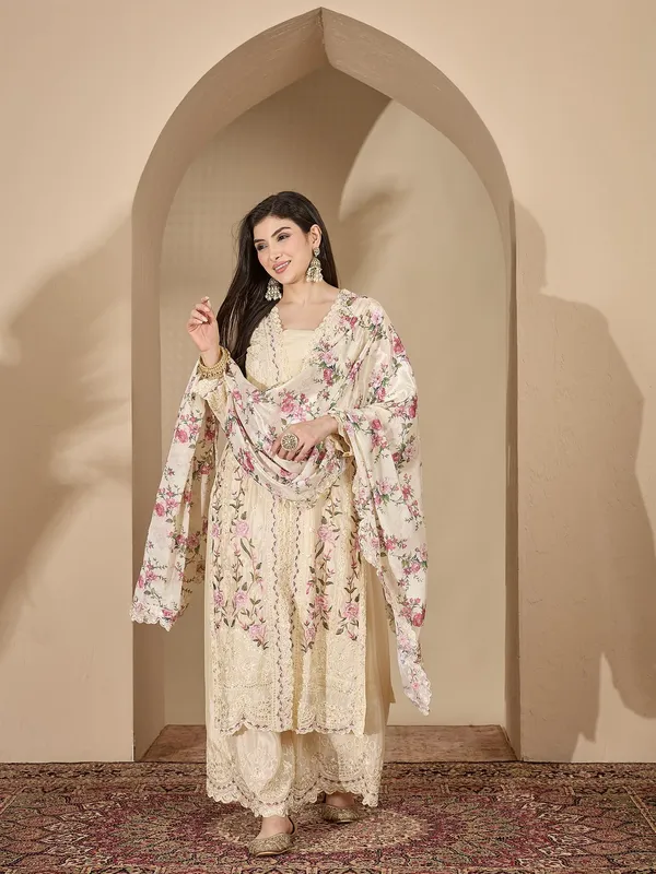 Dreamy_Floral_Embroidered_Chinon_Kurta_Palazzo_Set_With_Dupatta