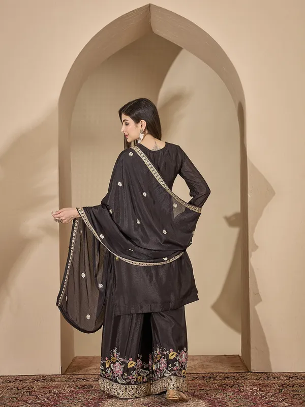 Captivating_Black_Embroidered_Chinon_Straight_Kurta_Palazzo_Set_With_Dupatta