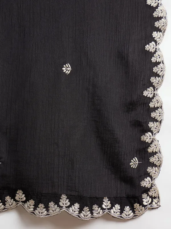 Captivating_Black_Embroidered_Chinon_Kurta_Palazzo_Set