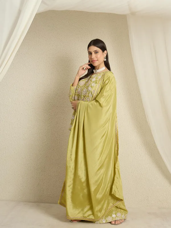 Alluring_Green_Embroidered_Chinon_Kurta_Palazzo_Set_With_Dupatta