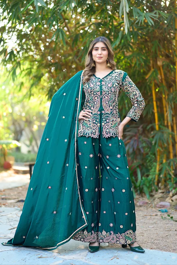 Elegant_Emerald_Embroidered_Kurta_Palazzo_Set