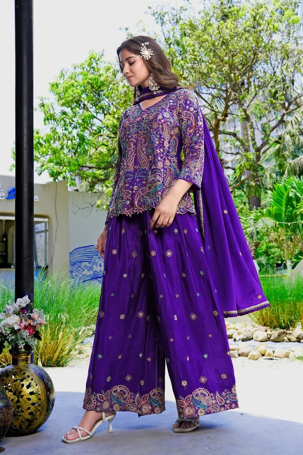 Elegant_Emerald_Embroidered_Kurta_Palazzo_Set