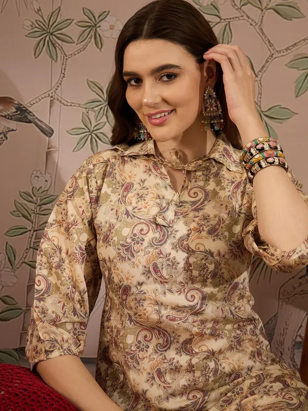 Breezy_Cream_Floral_Printed_Cotton_Co-Ord_Set