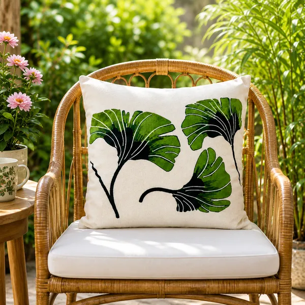 Velboa_Decorative_Floral_Print_Cushion