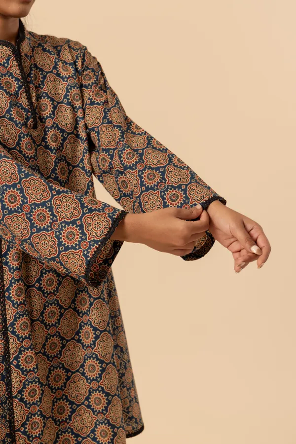Indigo_Maze_Ajrakh_Printed_Farshi_Coord_Set