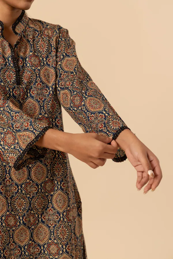 Earthen_Mirage_Ajrakh_Printed_Farshi_Coord_Set