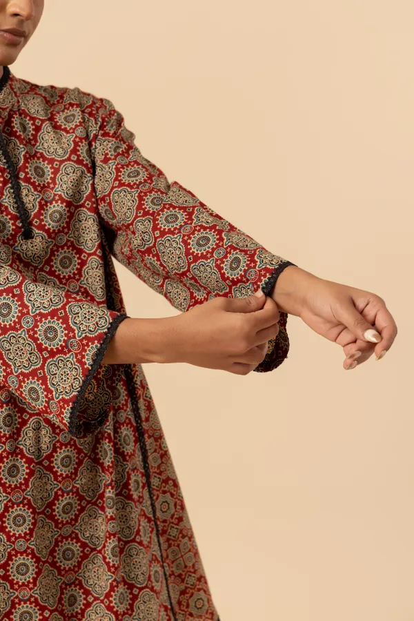 Rustic_Latticework_Ajrakh_Printed_Farshi_Coord_Set