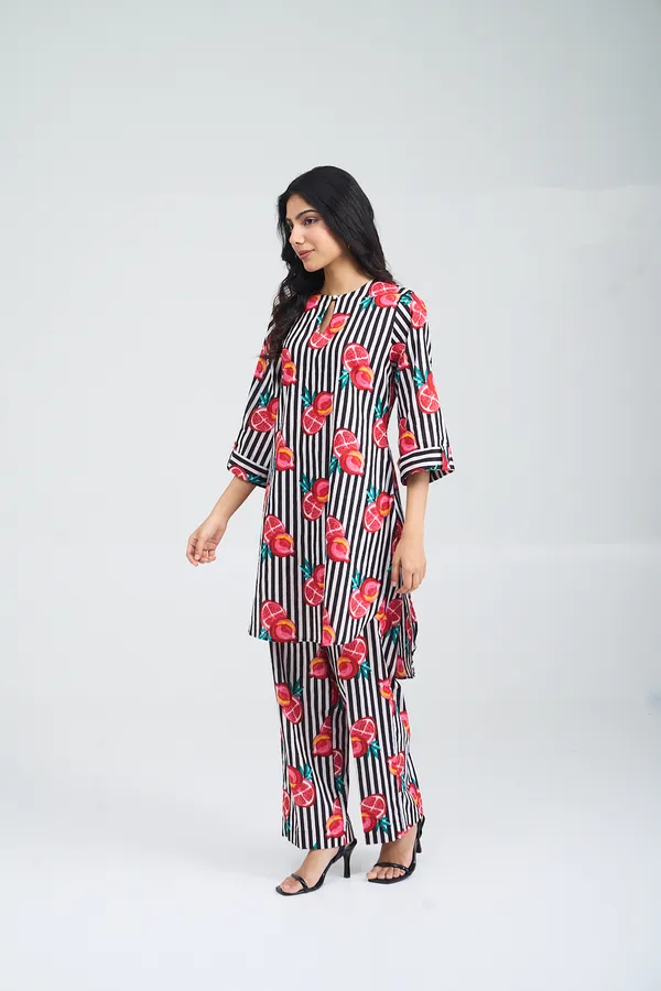 BLACK_WILDFLOWER_SRIPE_CO-ORD_SET