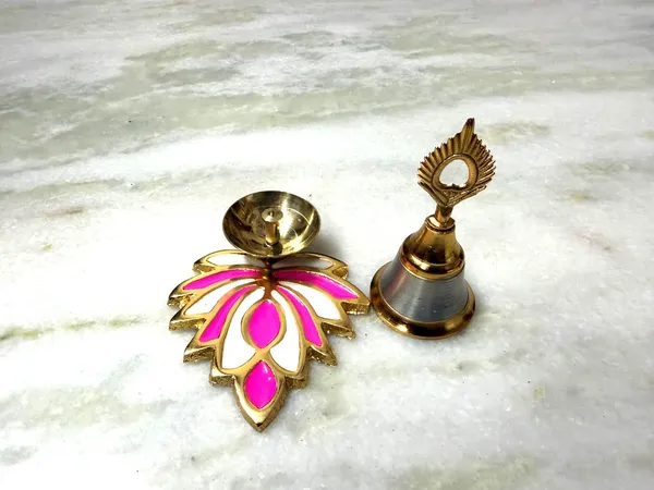 Pink_Diya_with_Bell