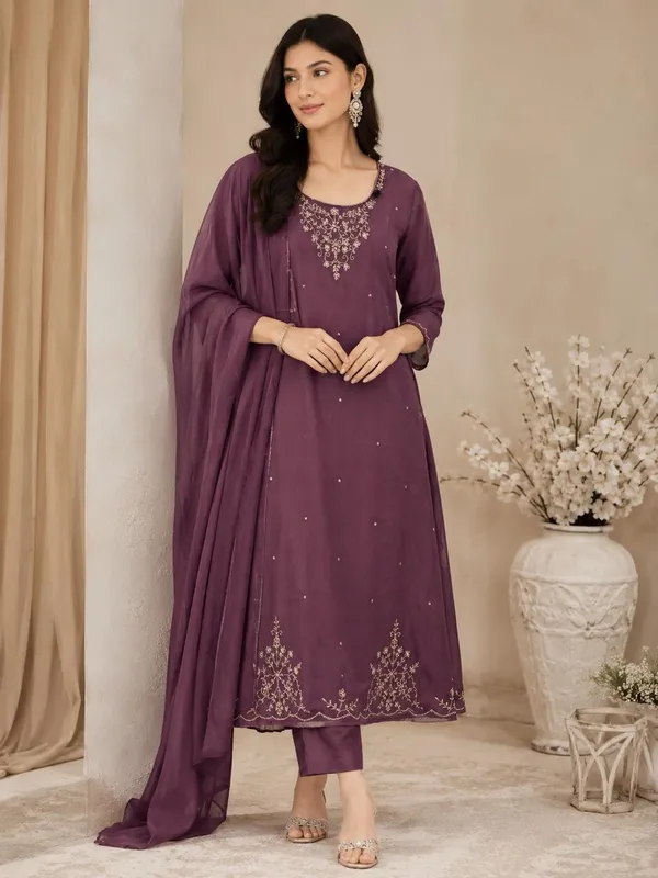 Purple_Mal_Chanderi_Embroidered_Straight_Kurta_3_Piece_Suit_For_Women