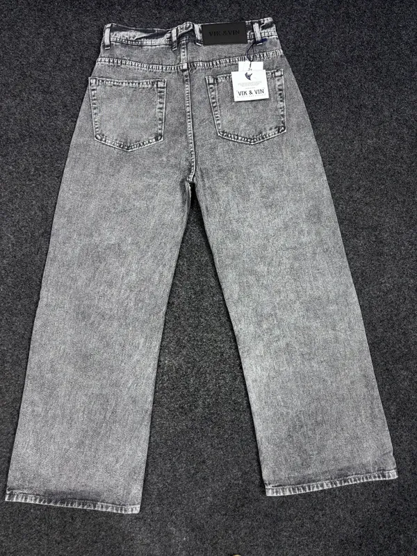 Grey_Denim_Straight_Fit_Jeans_For_Men