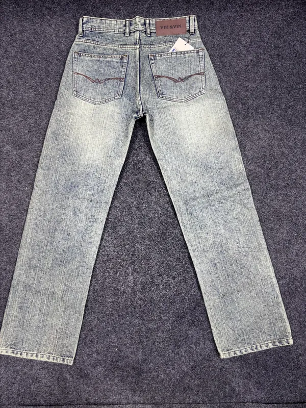 Grey_Denim_Straight_Fit_Jeans_For_Men