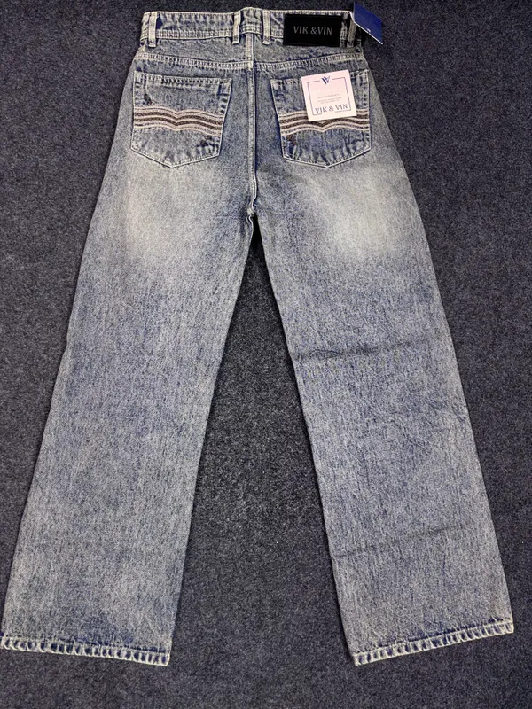 Grey_Denim_Straight_Fit_Jeans_For_Men