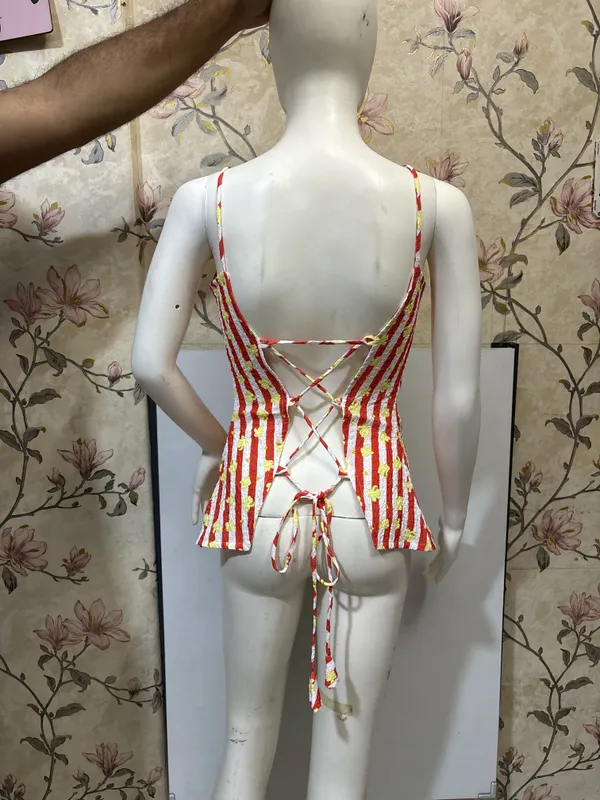 Popcorn_Cami_/_Spaghetti_Criss_Cross_Top
