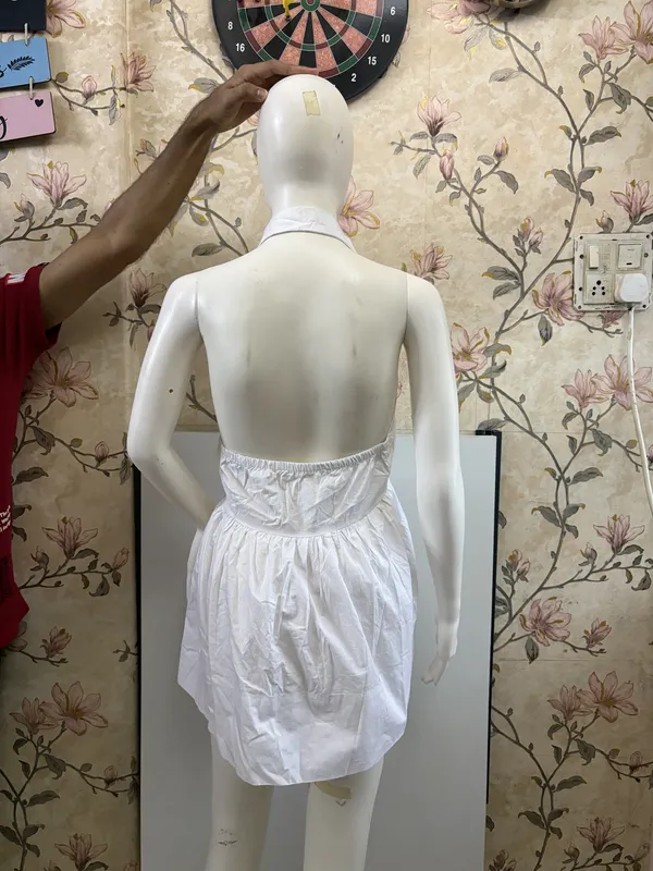 Crisp_O'backless