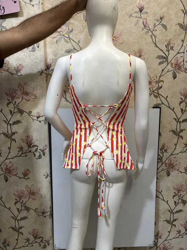 Popcorn_Cami_/_Spaghetti_Criss_Cross_Top