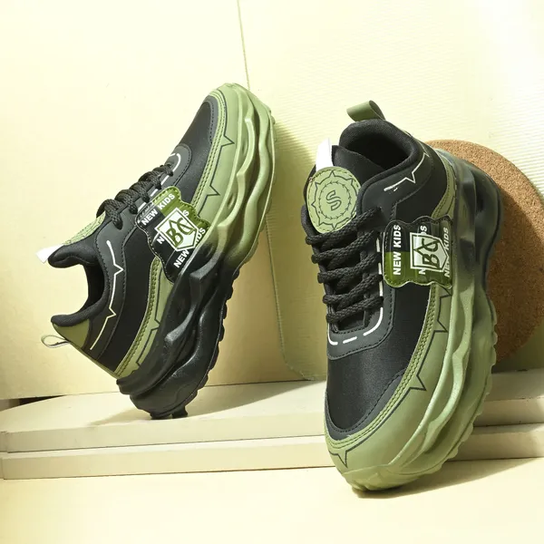 Green_And_Black_Mesh_Lace-Ups_Casual_Sneakers_For_Men