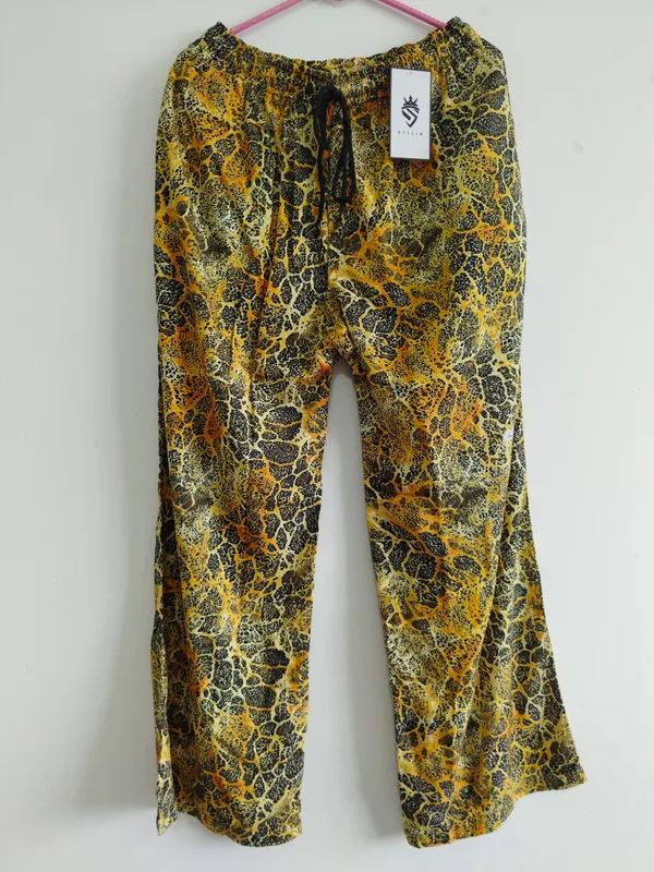 Yellow_Rayon_Flared_Animal_Print_Palazzo_Pant_For_Women