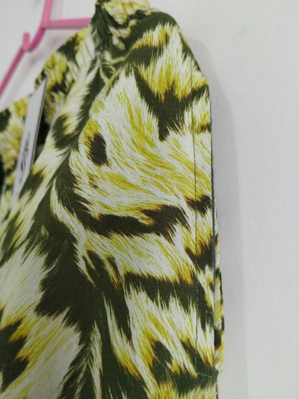 Green_Rayon_Wide_Leg_Botanical_Print_Palazzo_Pant_For_Women