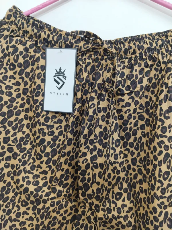 Brown_Rayon_Elastic_Waist_Leopard_Print_Skirt_For_Women