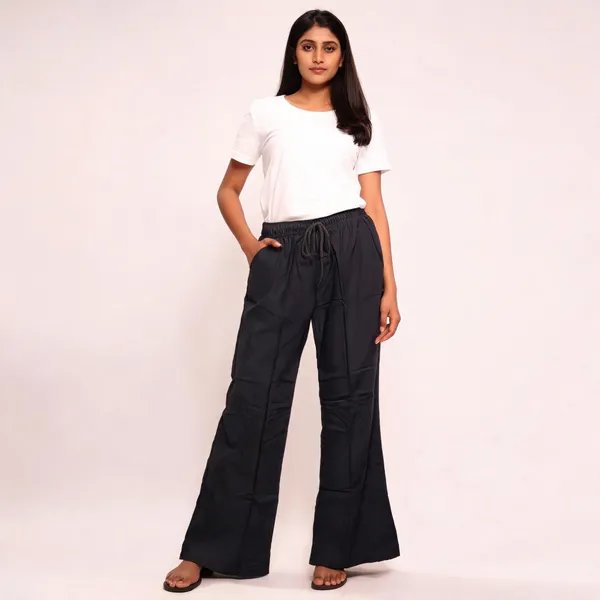 Black_Rayon_Straight_Fit_Solid_Palazzo_Pant_For_Women