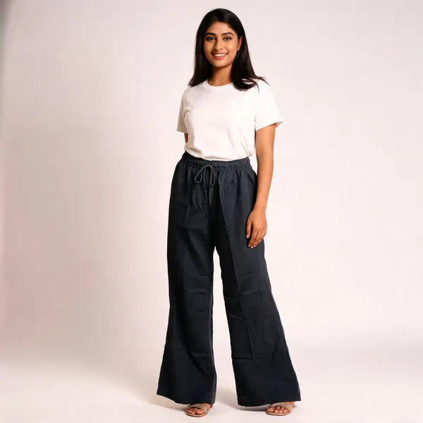 Black_Rayon_Straight_Fit_Solid_Palazzo_Pant_For_Women