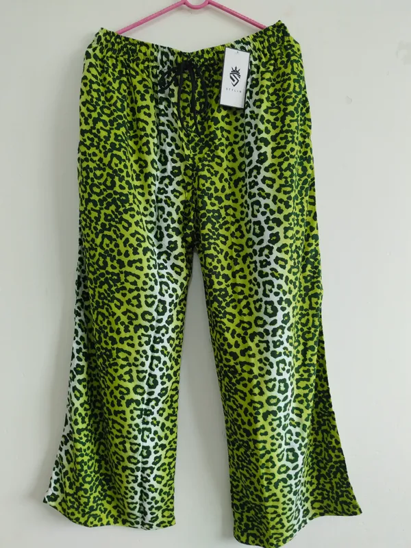 Green_Printed_Drawstring_Shorts_for_Women