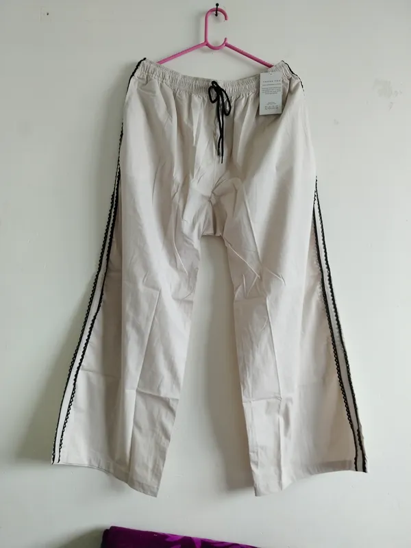 Cream_Relaxed_Fit_Drawstring_Trousers_for_Women