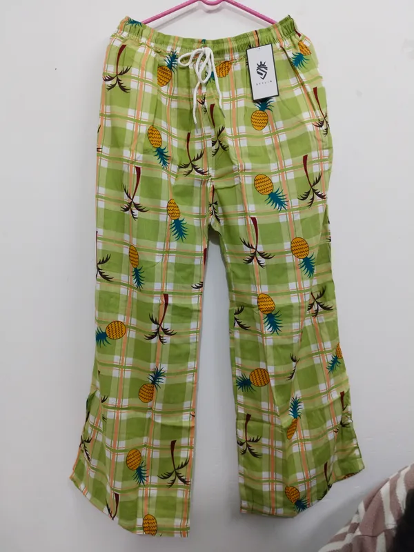 Green_Rayon_Flared_Pineapple_Print_Palazzo_Pant_For_Women