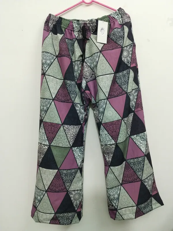 Multicolor_Rayon_Relaxed_Fit_Geometric_Print_Palazzo_Pant_For_Women