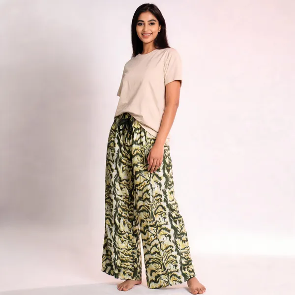 Green_Rayon_Wide_Leg_Botanical_Print_Palazzo_Pant_For_Women