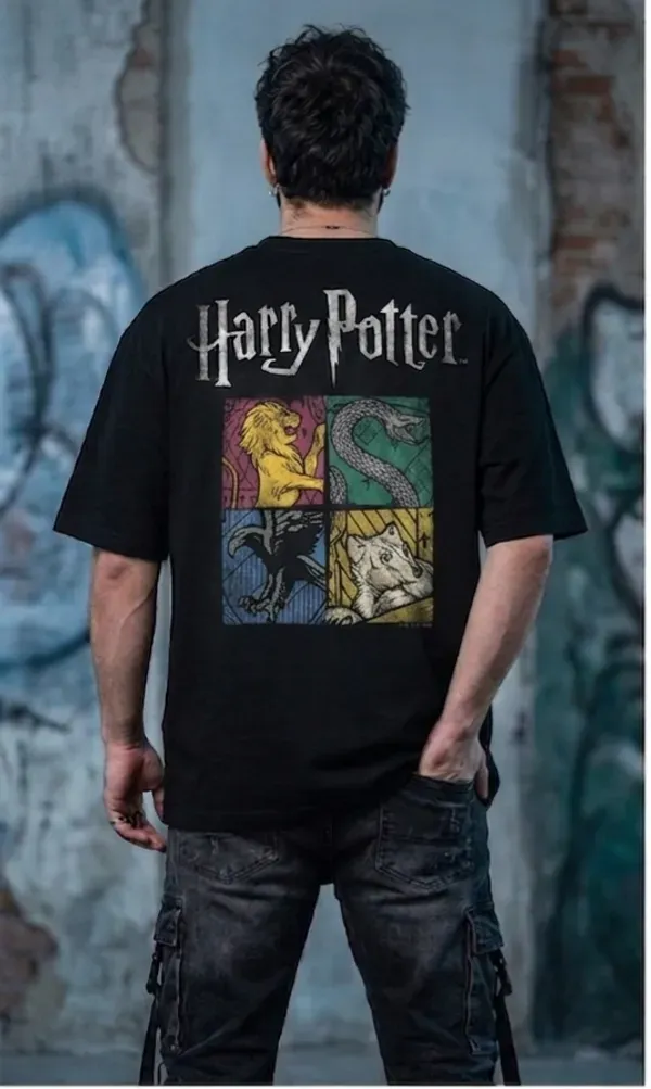 Harry_Potter_House_Sigils_Oversized_Black_T_Shirt